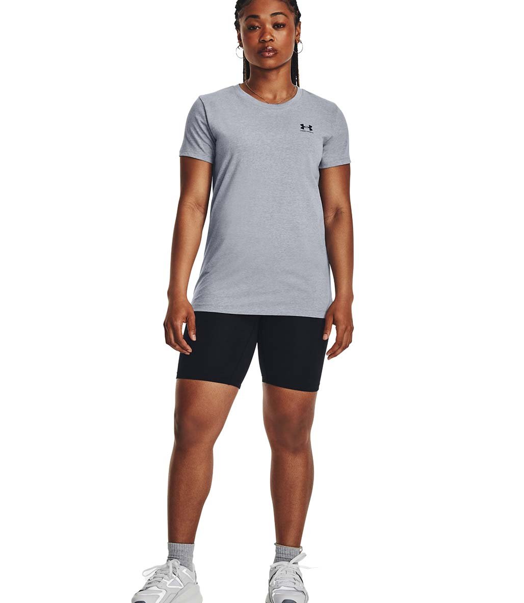 Under Armour Sportstyle Left Chest Kadın Kısa Kollu T-Shirt Gri